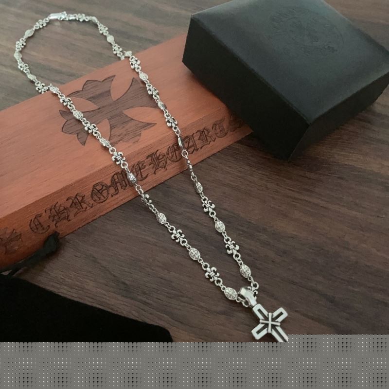 Ch**me He**ts necklaces